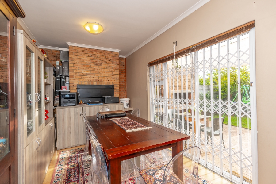 3 Bedroom Property for Sale in Protea Heights Western Cape